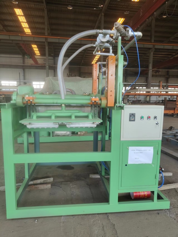 Simple Structure Small Paper Egg Tray Forming Machine 700pcs/H 2 Forming Molds Egg Tray Making Machine