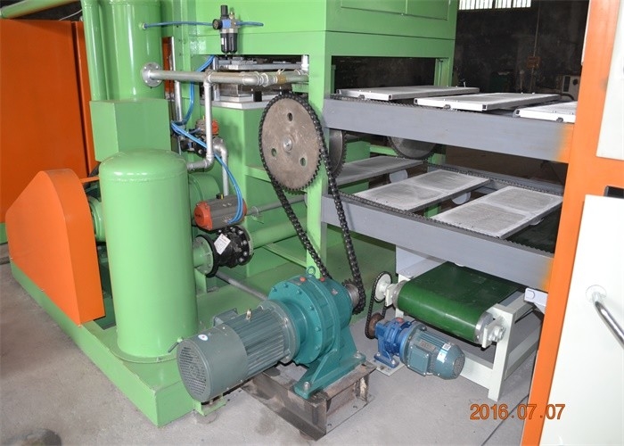 Recycled Paper Pulp Molding Machine For Egg Tray / Fruit Tray / Bottle Tray Making