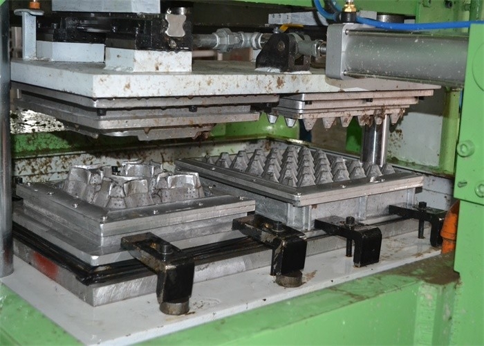 350 -3000 Pcs / H Pulp Egg Tray Making Machine With High Production Speed
