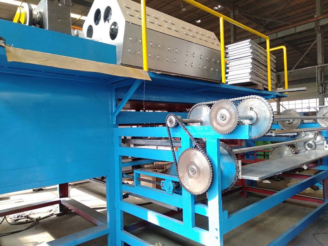 Fully Automatic Egg Tray Machine Production Line With 6 Layer Metallic Dryer 5000-6000pcs Per Hour PLC Controlled Pulp Molding Machine